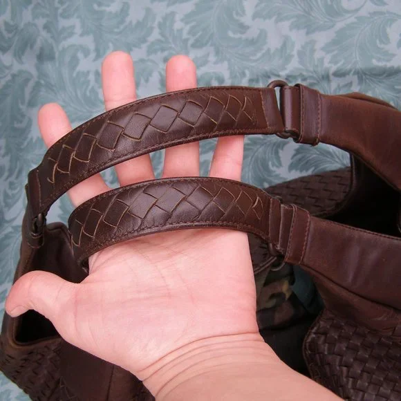 EUC Bottega Veneta Intrecciato Brown Leather Hobo/Shoulder bag - Picture 11 of 16